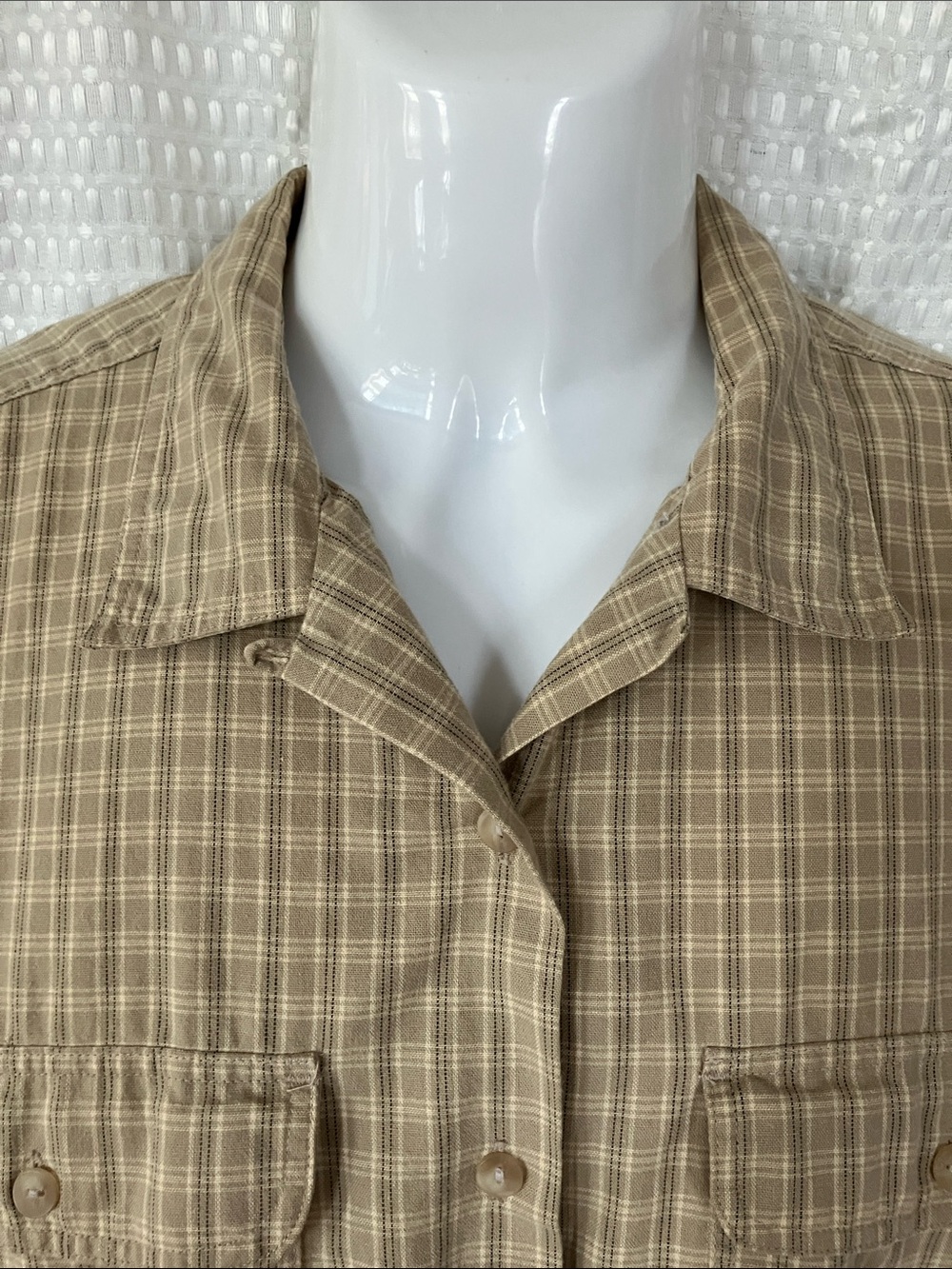 Vintage Woolrich Plaid Camp Short Sleeve Shirt Tan 100 % Cotton Large